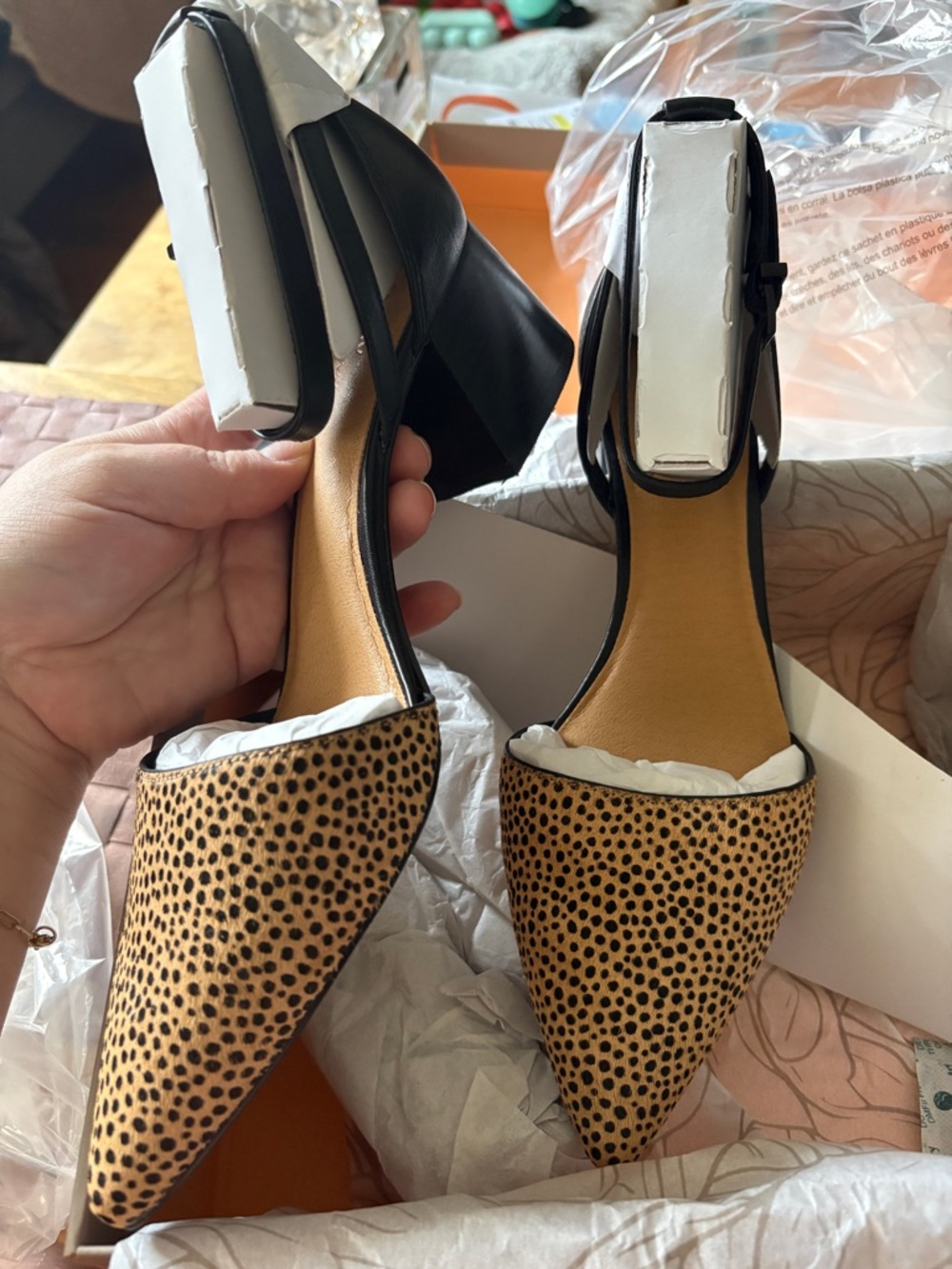 Crown Vintage Vavi Leopard Calf Hair Block Heel Ankle Strap Pumps
NEW IN BOX